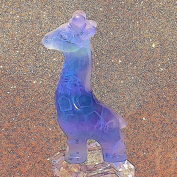 NATURAL FLUORITE GIRAFFE CARVED NEW HEALING STONE 4 INCH - Picture 7 of 12